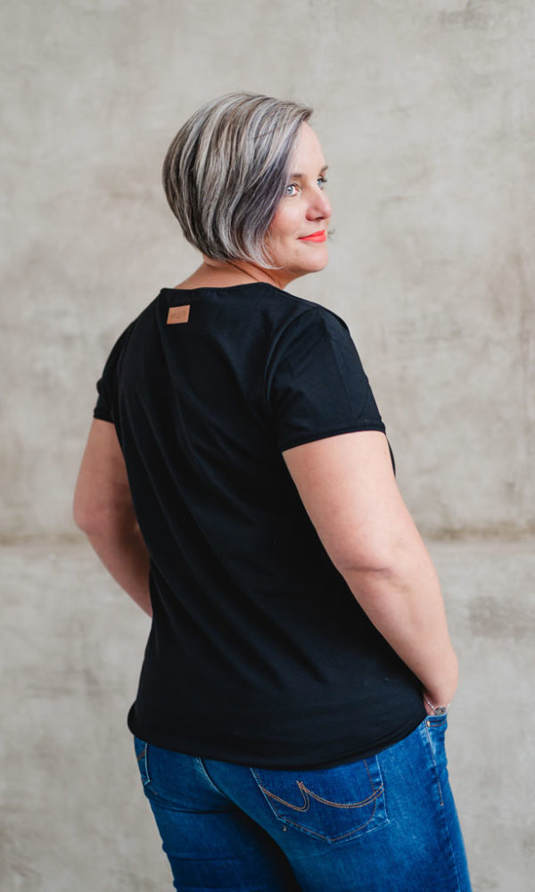 Dámské tričko BASIC “V” black