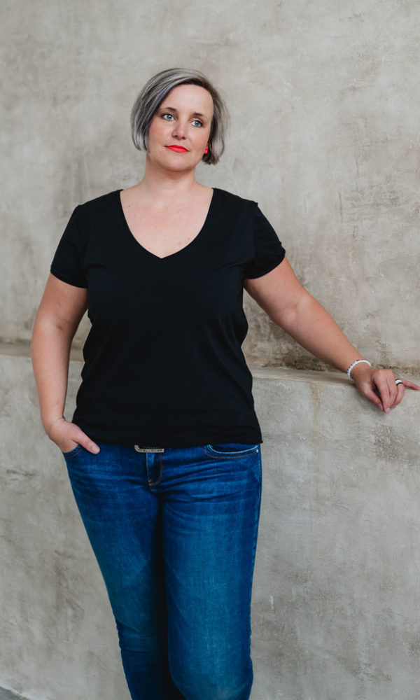 Dámské tričko BASIC “V” black