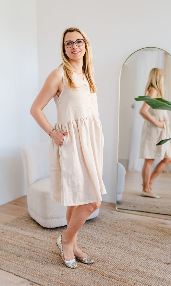 Dámské lněné šaty LINEN bez rukávů béžové