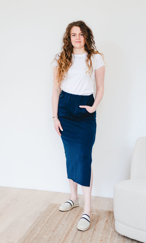 Dámská tepláková sukně BASIC dlouhá modrá